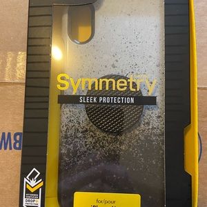 iPhone XR otterbox case